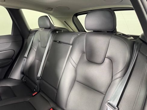 Used 2024 Volvo XC60 B5 Plus w/ Protection Package Premier AWD/4WD image 14