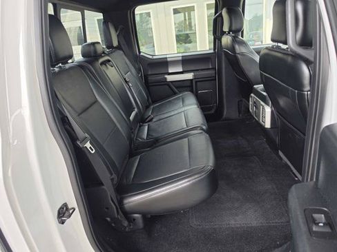Used 2015 Ford F150 Lariat AWD/4WD image 17
