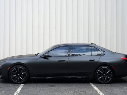 Used 2023 BMW i7 xDrive60 AWD/4WD image 60
