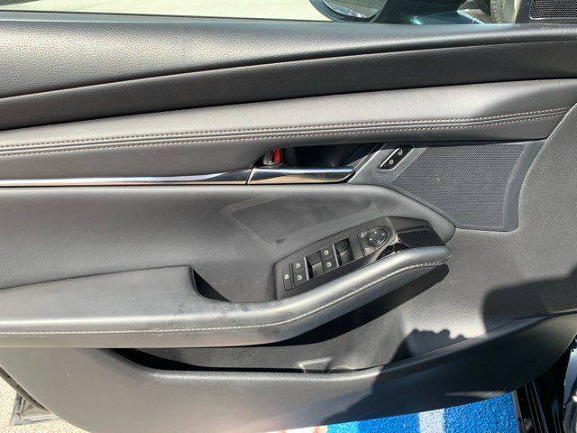 Used 2025 MAZDA MAZDA3 s FWD image 9