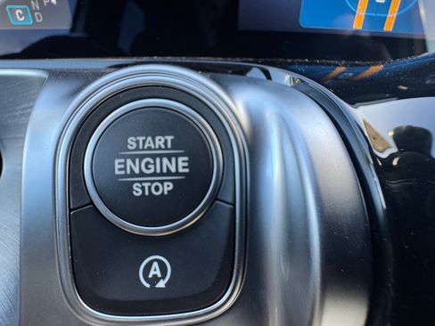 New 2026 Mercedes-Benz GLB 250 4MATIC image 30