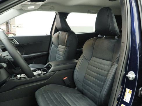 New 2026 Mitsubishi Outlander SE FWD image 7