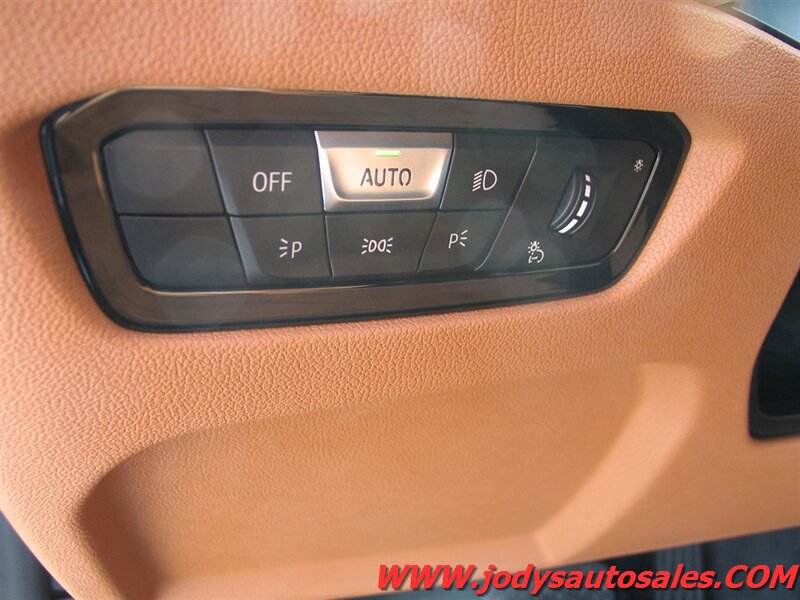 Used 2023 BMW 430i xDrive Convertible w/ Premium Package AWD/4WD image 6