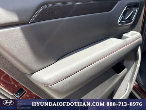 Used 2022 Chevrolet Tahoe RST w/ Luxury Package RWD image 11