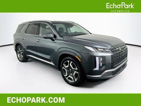 Used 2023 Hyundai Palisade Limited FWD image 1