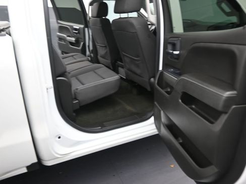 Used 2018 Chevrolet Silverado 1500 LT w/ LT Eassist Package AWD/4WD image 13