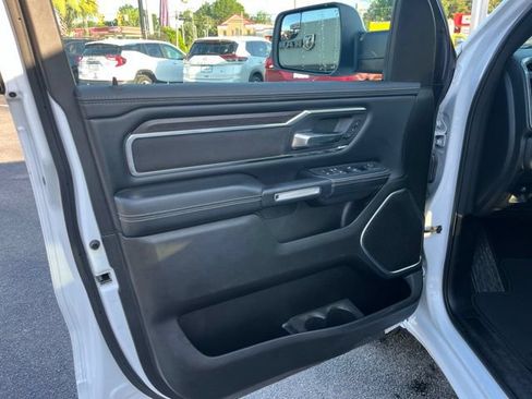 Used 2025 RAM 1500 Laramie AWD/4WD image 5