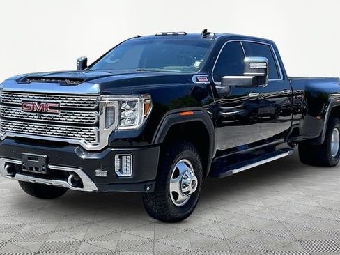 Used 2022 GMC Sierra 3500 Denali w/ Denali Ultimate Package AWD/4WD image 3