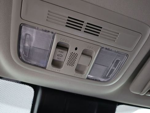 Used 2016 Honda Civic Touring image 39