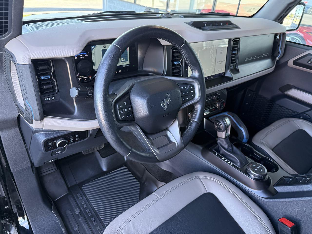 Used 2023 Ford Bronco Wildtrak AWD/4WD image 19