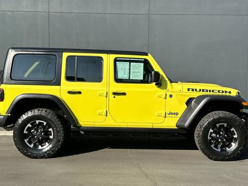 Used 2024 Jeep Wrangler Unlimited Rubicon 4xe image 3