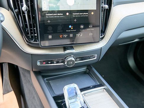 New 2026 Volvo XC60 B5 Plus w/ Protection Package Premier image 17