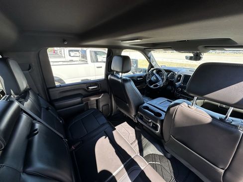 Used 2021 Chevrolet Silverado 3500 High Country image 17