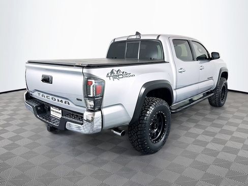 Used 2016 Toyota Tacoma TRD Off-Road w/ Towing Package AWD/4WD image 7