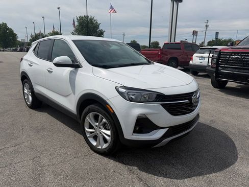 Used 2023 Buick Encore GX Preferred w/ Cold Weather Comfort Package FWD image 2