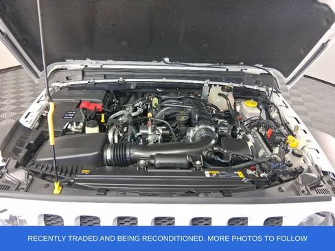 Used 2023 Jeep Wrangler Sport AWD/4WD image 25