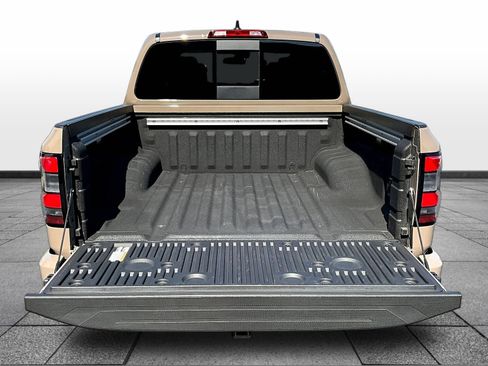 Certified 2023 Nissan Frontier PRO-4X w/ Pro Convenience Package AWD/4WD image 9
