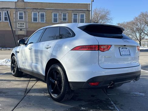 Used 2020 Jaguar F-PACE Premium image 7