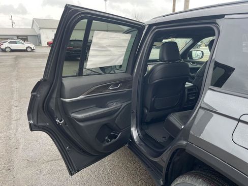 New 2026 Jeep Grand Cherokee Altitude AWD/4WD image 28