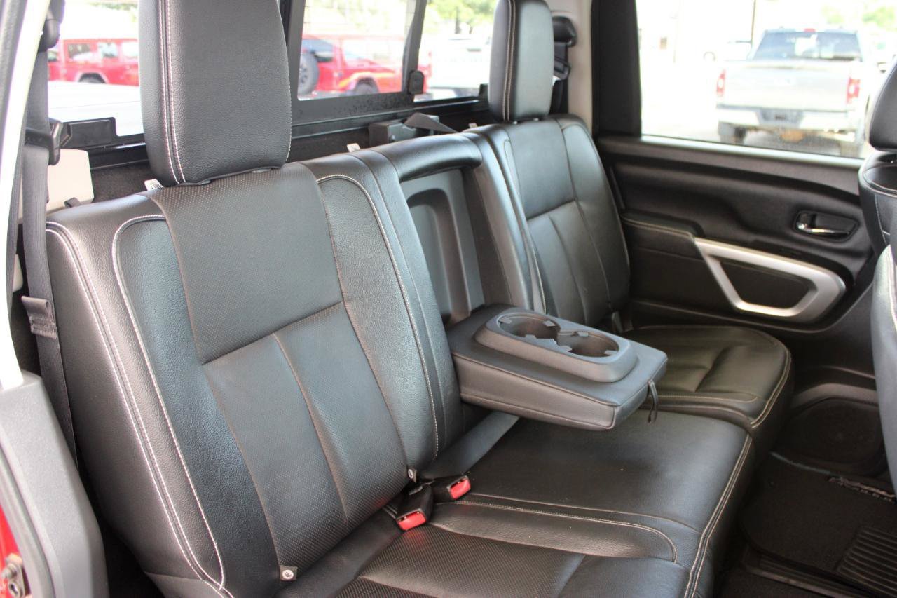 Used 2019 Nissan Titan PRO-4X w/ Pro-4x Convenience Package AWD/4WD image 18