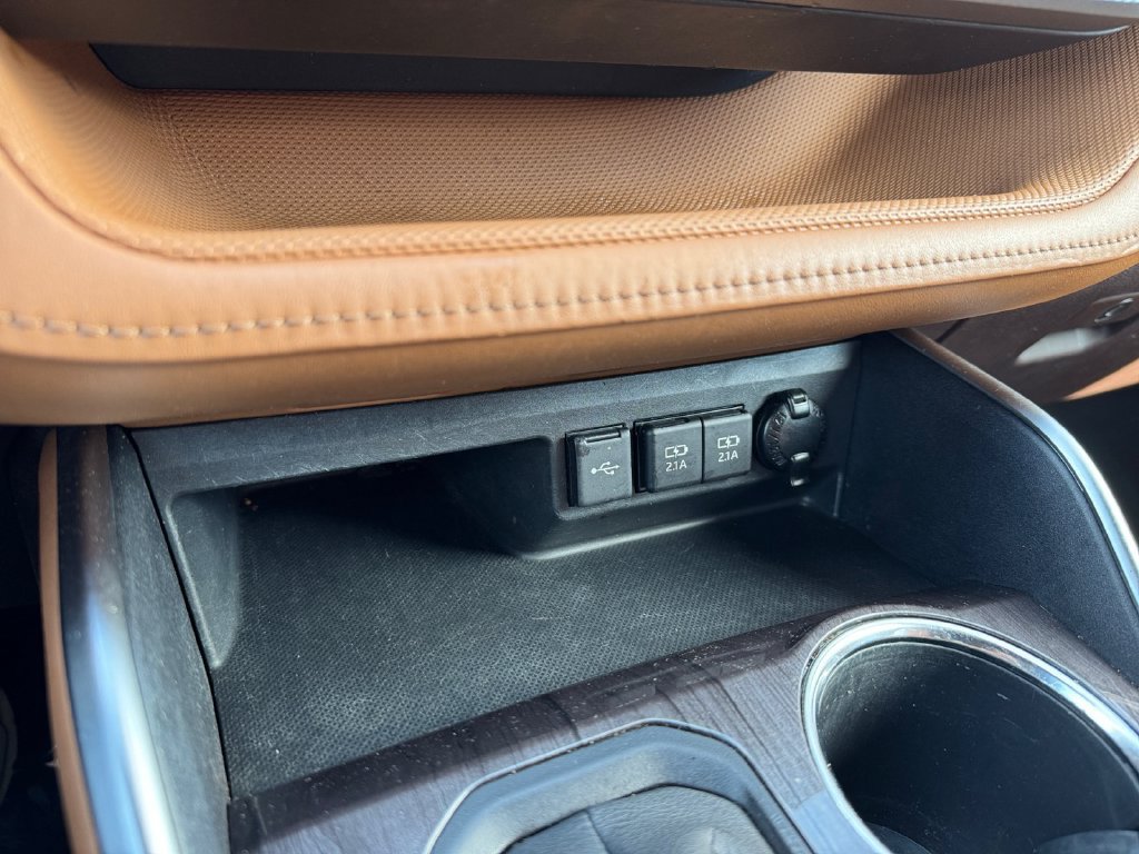 Certified 2020 Toyota Highlander Platinum AWD/4WD image 24