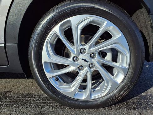 Used 2023 Chevrolet Bolt EUV LT w/ Driver Confidence Package image 32