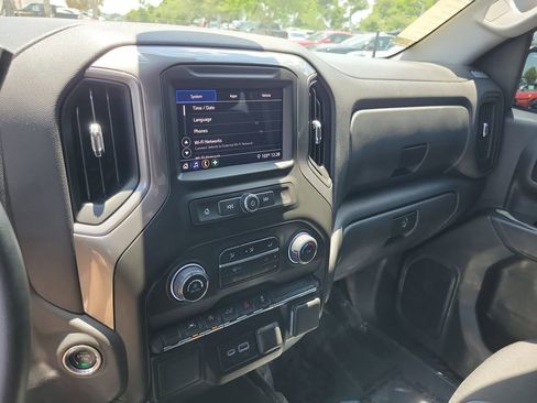 Used 2025 Chevrolet Silverado 1500 Custom AWD/4WD image 25
