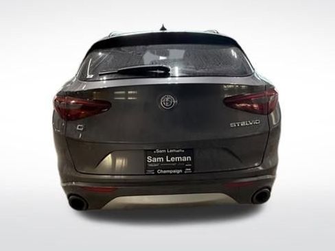 Used 2022 Alfa Romeo Stelvio Ti image 5