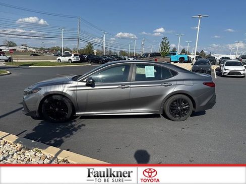 Certified 2025 Toyota Camry SE image 4