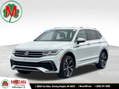 Certified 2024 Volkswagen Tiguan SEL R-Line AWD/4WD image 1