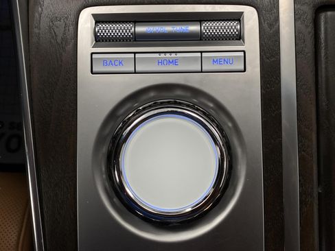 Used 2024 Genesis GV80 2.5T w/ Prestige Package AWD/4WD image 29