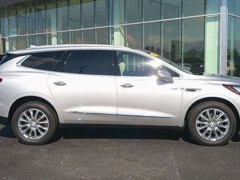 Used 2019 Buick Enclave Premium image 23