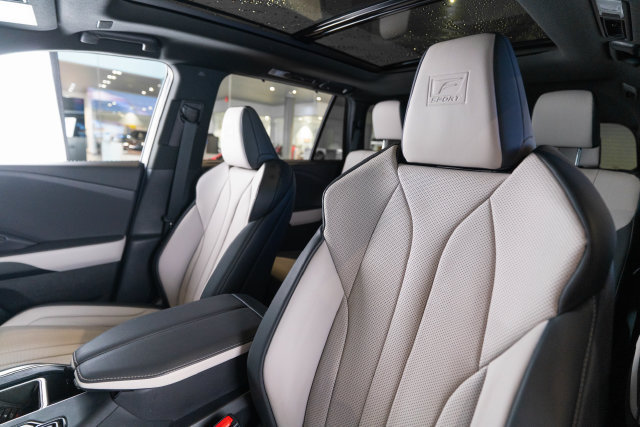 Used 2025 Lexus TX 350 AWD w/ Technology Package image 5