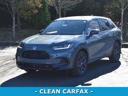 Certified 2025 Honda HR-V Sport image 3