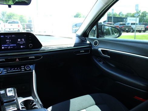 Used 2022 Hyundai Sonata SEL FWD image 15