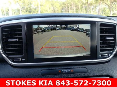 Used 2020 Kia Sportage LX AWD/4WD image 17