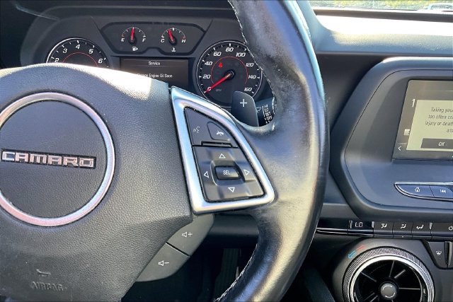 Used 2018 Chevrolet Camaro LT RWD image 11