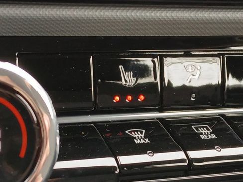 New 2027 Chevrolet Bolt LT w/ Comfort Package FWD image 15