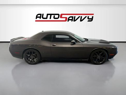 Used 2020 Dodge Challenger R/T w/ Driver Convenience Group RWD image 8