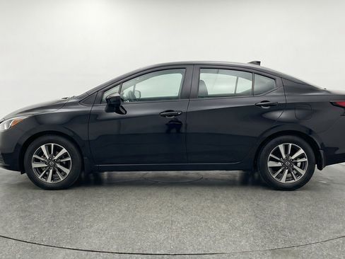 Used 2025 Nissan Versa SV FWD image 5