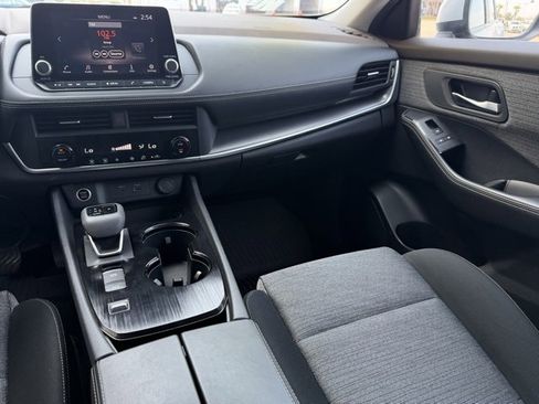 Certified 2023 Nissan Rogue SV image 31