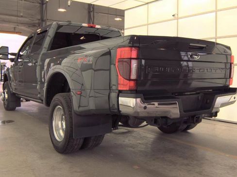 Used 2021 Ford F350 Lariat w/ Lariat Ultimate Package AWD/4WD image 5