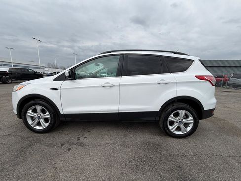Used 2014 Ford Escape SE w/ Equipment Group 201A image 3
