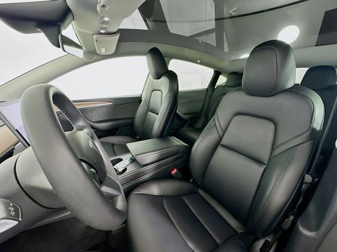 Used 2023 Tesla Model Y Long Range image 13