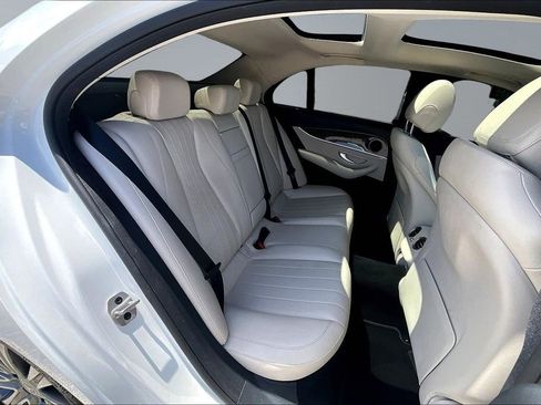 Used 2023 Mercedes-Benz E 450 4MATIC Sedan image 26