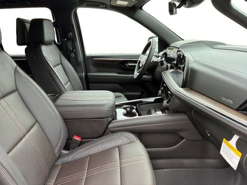New 2026 Chevrolet Tahoe High Country AWD/4WD image 13
