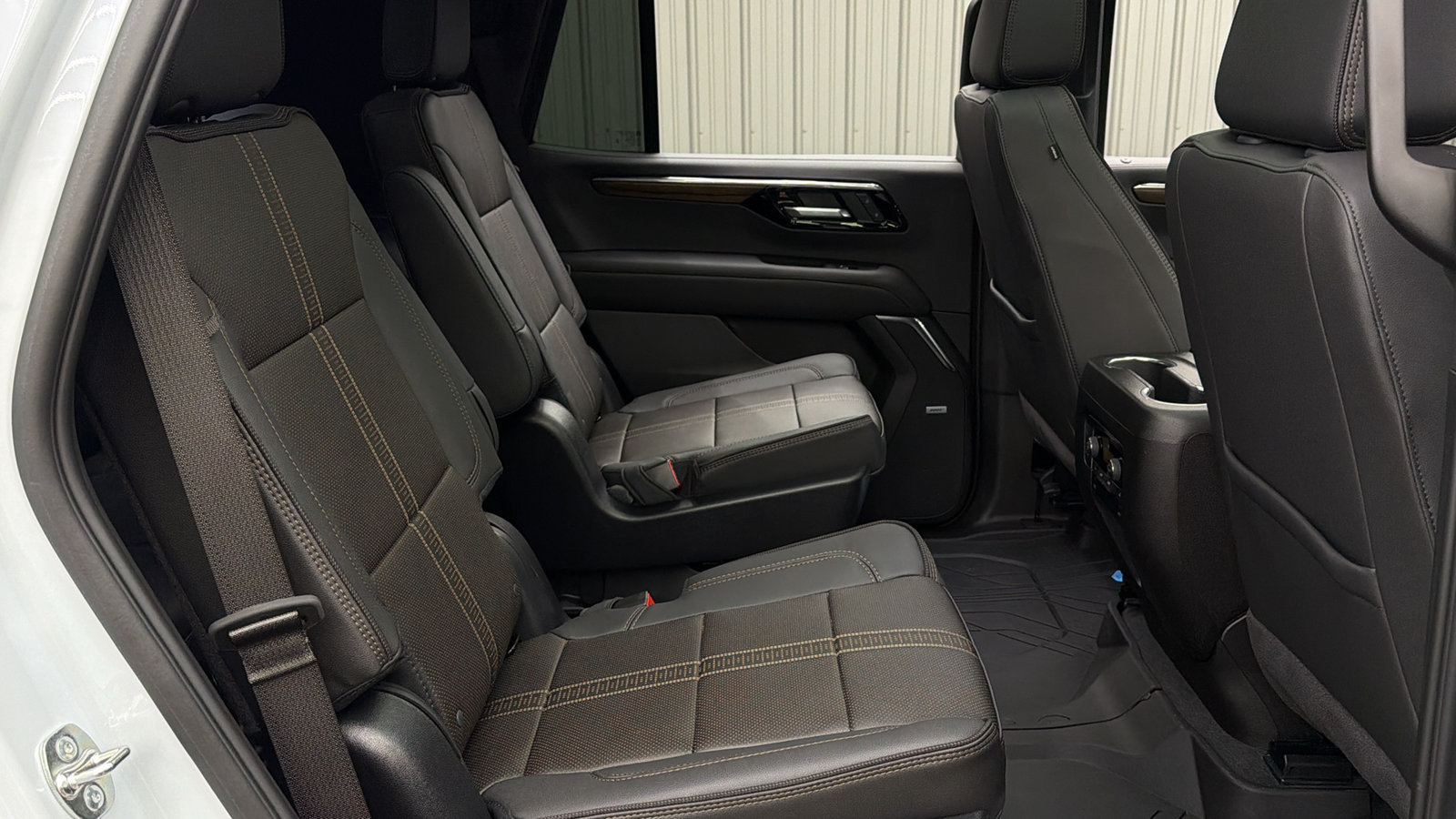 Used 2026 Chevrolet Tahoe High Country w/ Sun And Tow Package AWD/4WD image 38