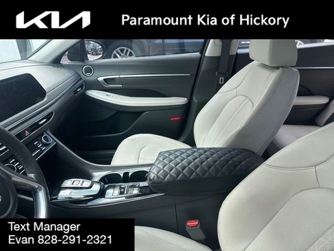 Used 2022 Hyundai Sonata Limited FWD image 2