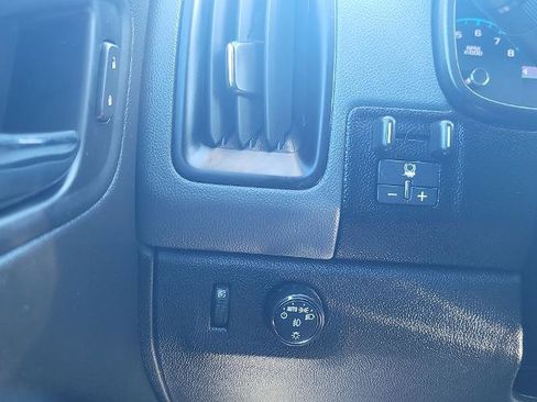 Used 2021 Chevrolet Colorado Z71 w/ Safety Package image 16