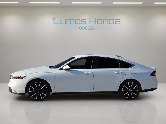 Used 2024 Honda Accord Touring image 2